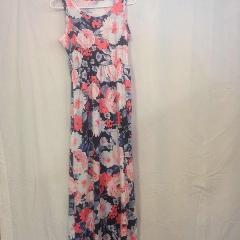 Women's Maxie Dress Size S NWOT - Picture 2 of 4